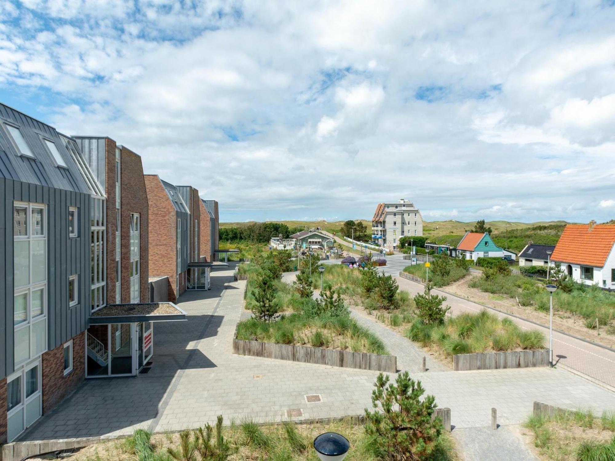 Holiday Home With Fabulous Garden Sint Maartensvlotbrug Exterior photo